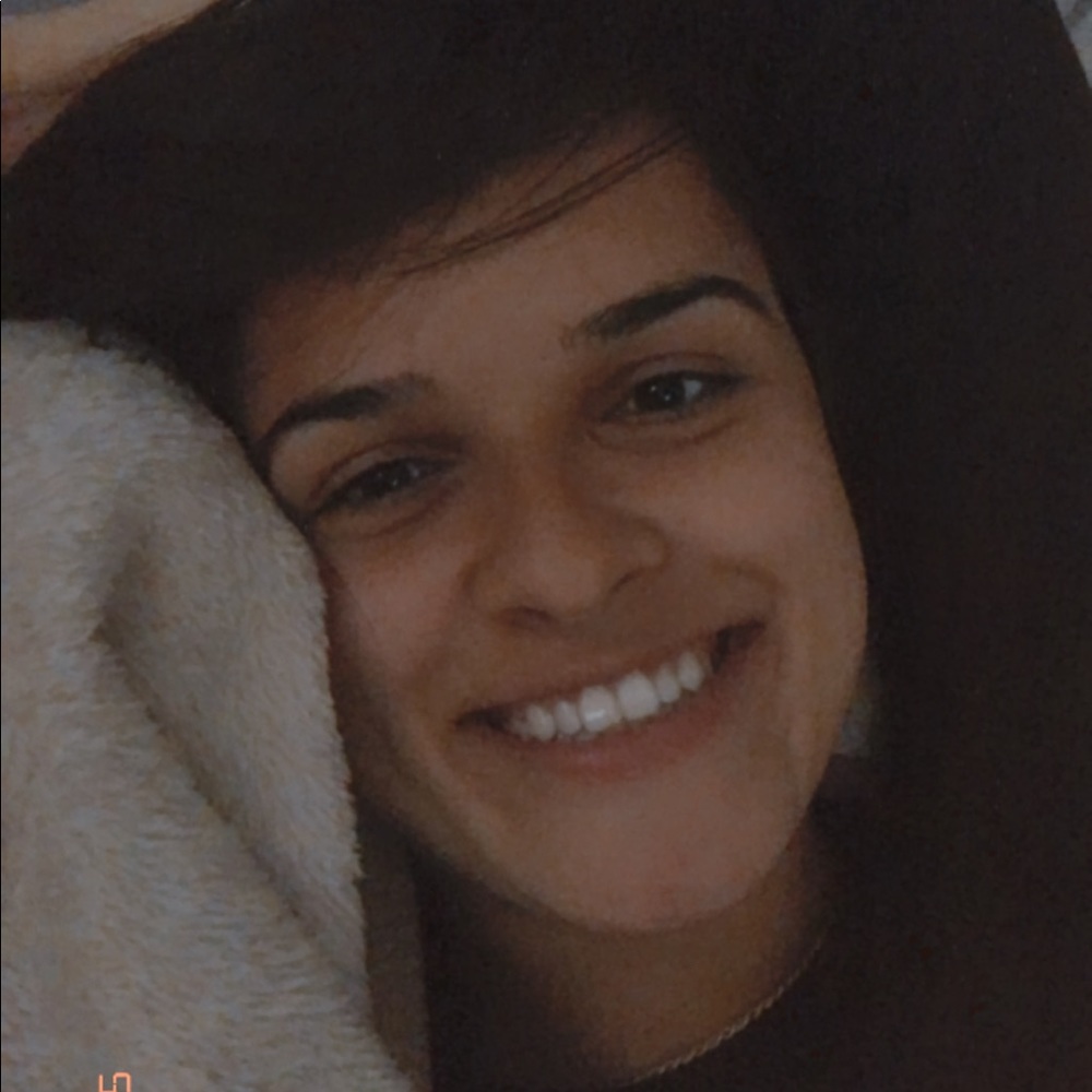 Meet your Posher, Bruna